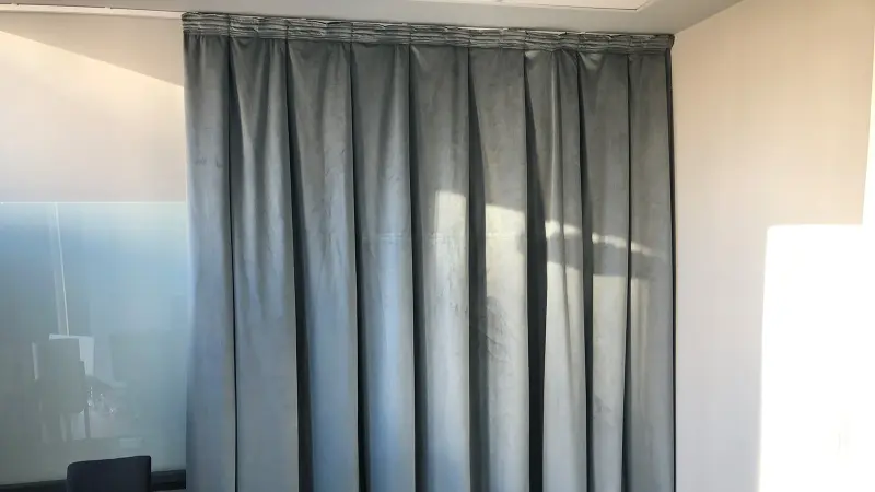 2-Layer Velvet Curtain | Double-Sided Sound Insulation